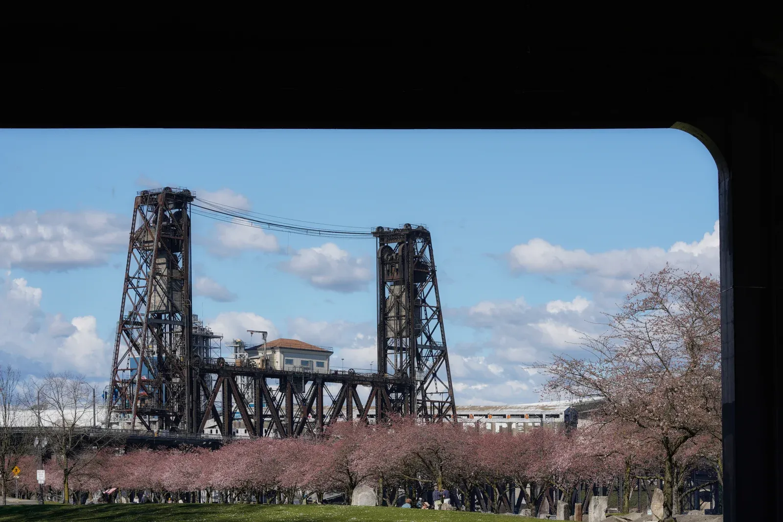 Historic Steel Bridge Double-Deck Lift Span